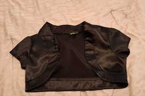 Short sleeve bolero